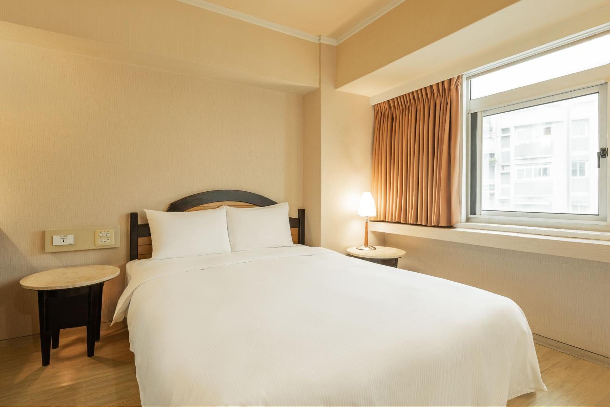 Kindness Hotel Weiwuying Kaohsiung Ruang foto