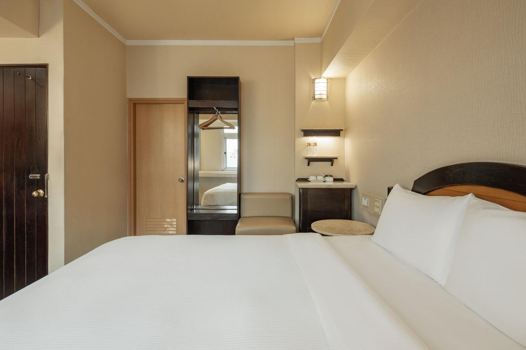 Kindness Hotel Weiwuying Kaohsiung Ruang foto