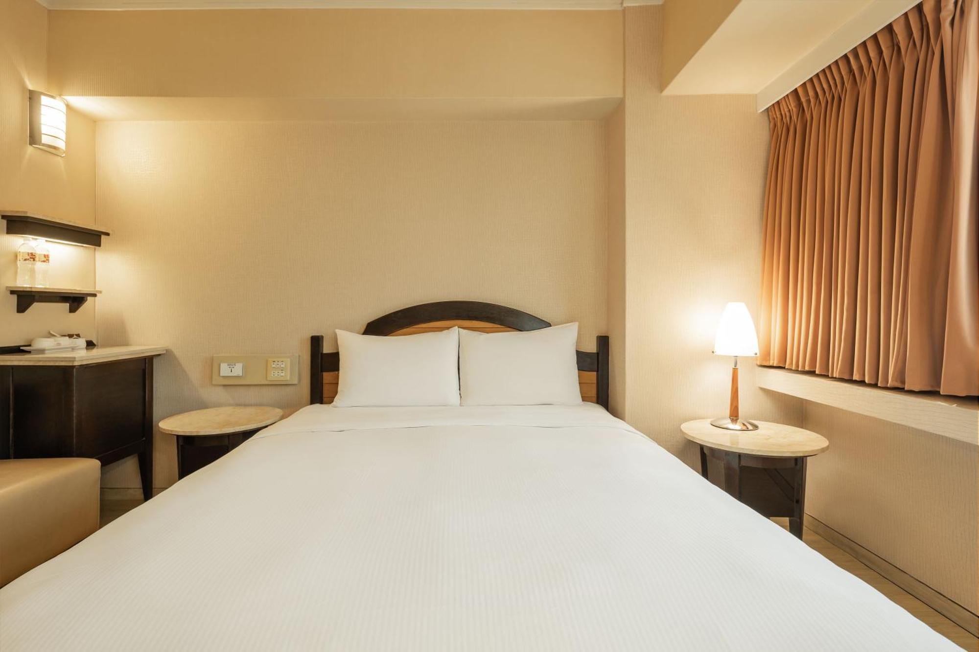 Kindness Hotel Weiwuying Kaohsiung Ruang foto