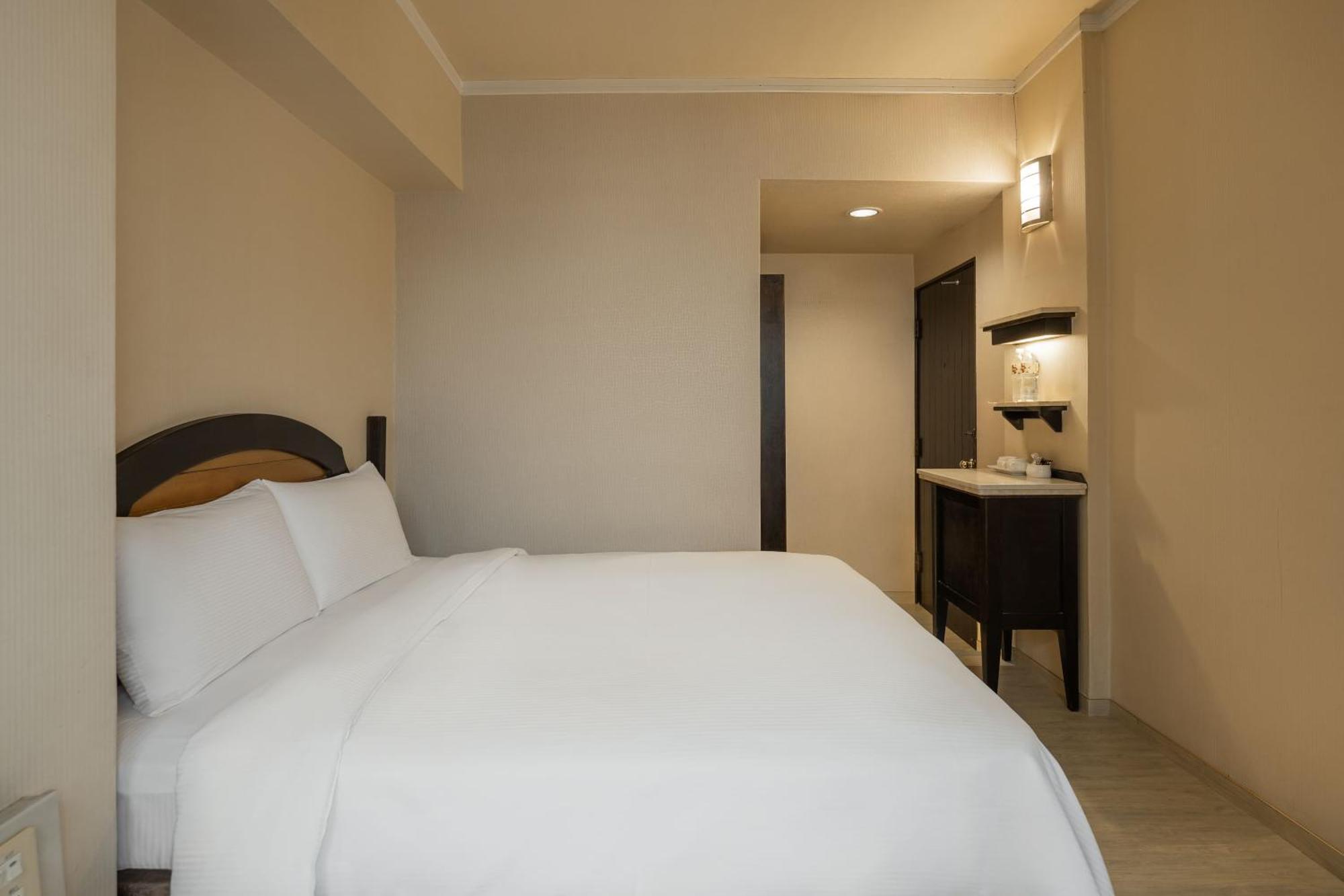 Kindness Hotel Weiwuying Kaohsiung Ruang foto