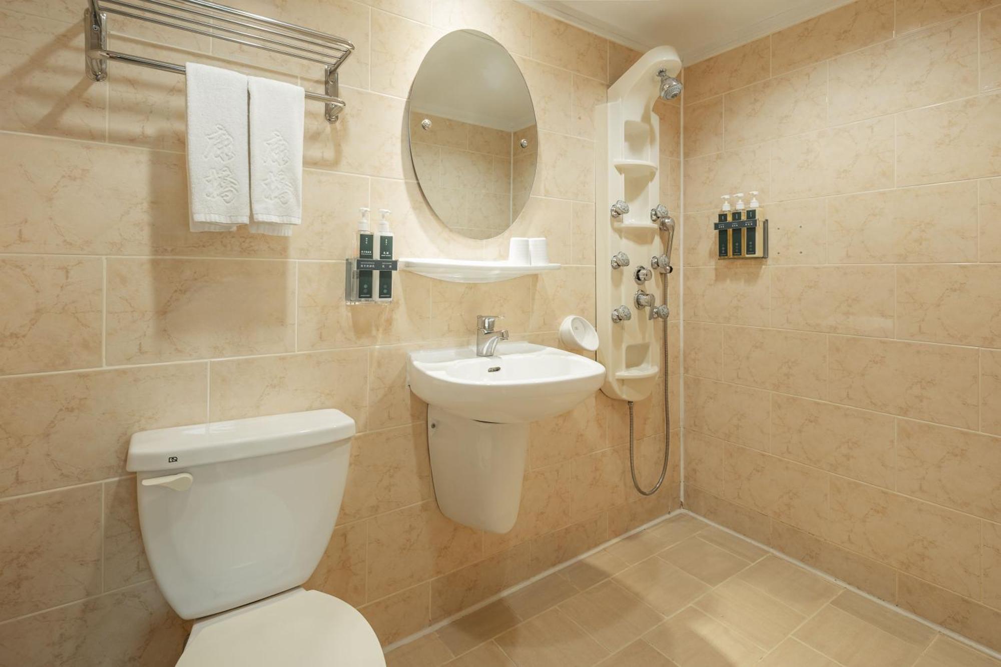Kindness Hotel Weiwuying Kaohsiung Ruang foto